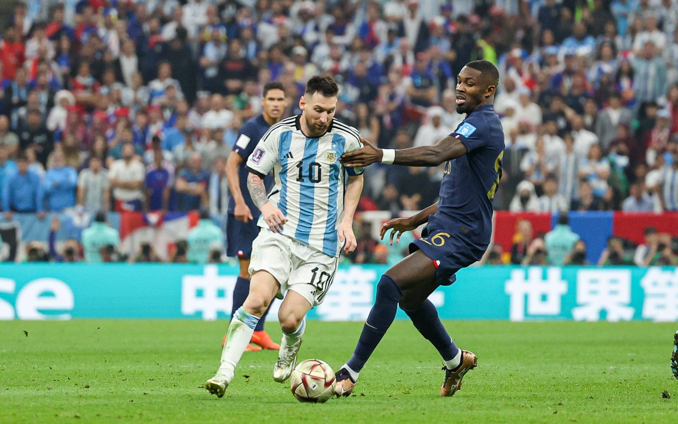 后腰两个 后腰两个